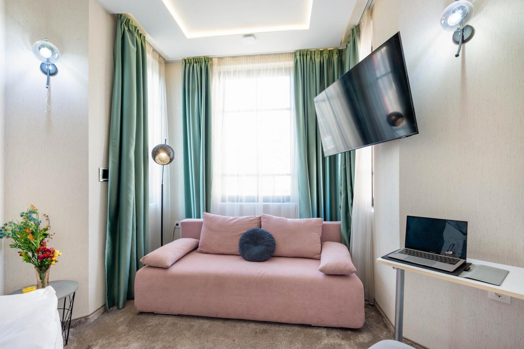 Aurora Hills Hotel Plovdiv Eksteriør bilde